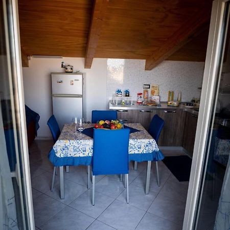 Casa Teresa Nel Centro Di Vietri Apartment Bagian luar foto