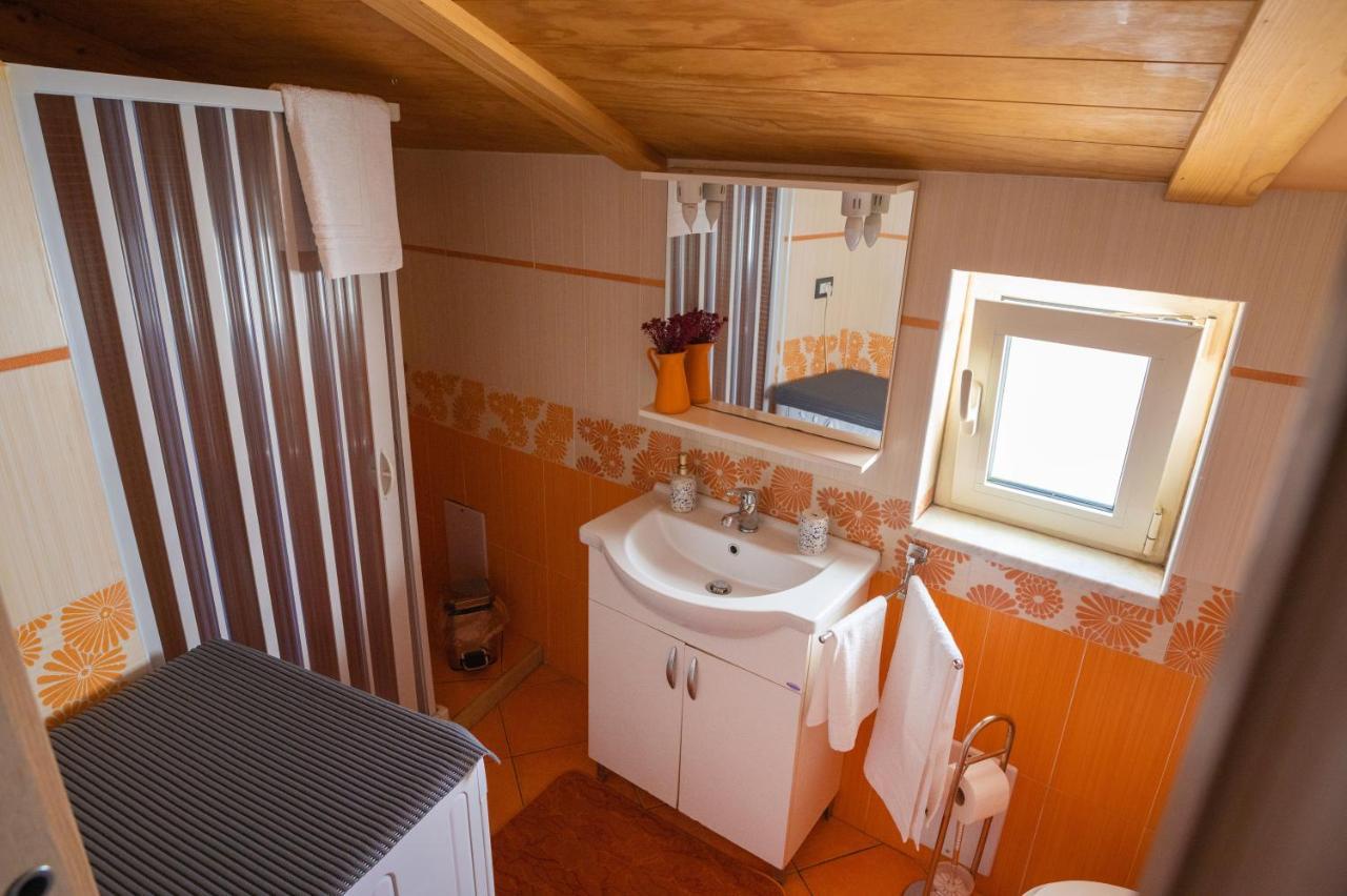 Casa Teresa Nel Centro Di Vietri Apartment Bagian luar foto